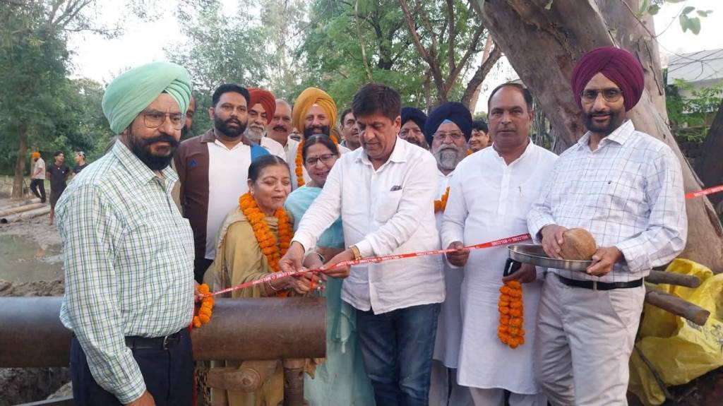 MLA Brahm Shankar Jimpa inaugurated the tubewell project in Tagore Nagar